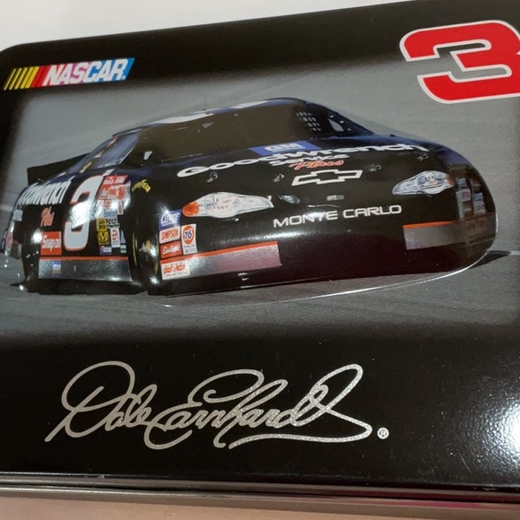 2000 Dale Earnhardt Sr. Embossed tin w 2 decks sealed playing cards - Picture 3 of 7